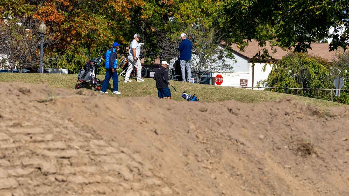 Why is the White House carting dirt to a golf course? It’s a D.C. mystery Why is the White House carting dirt to a golf course? It’s a D.C. mystery