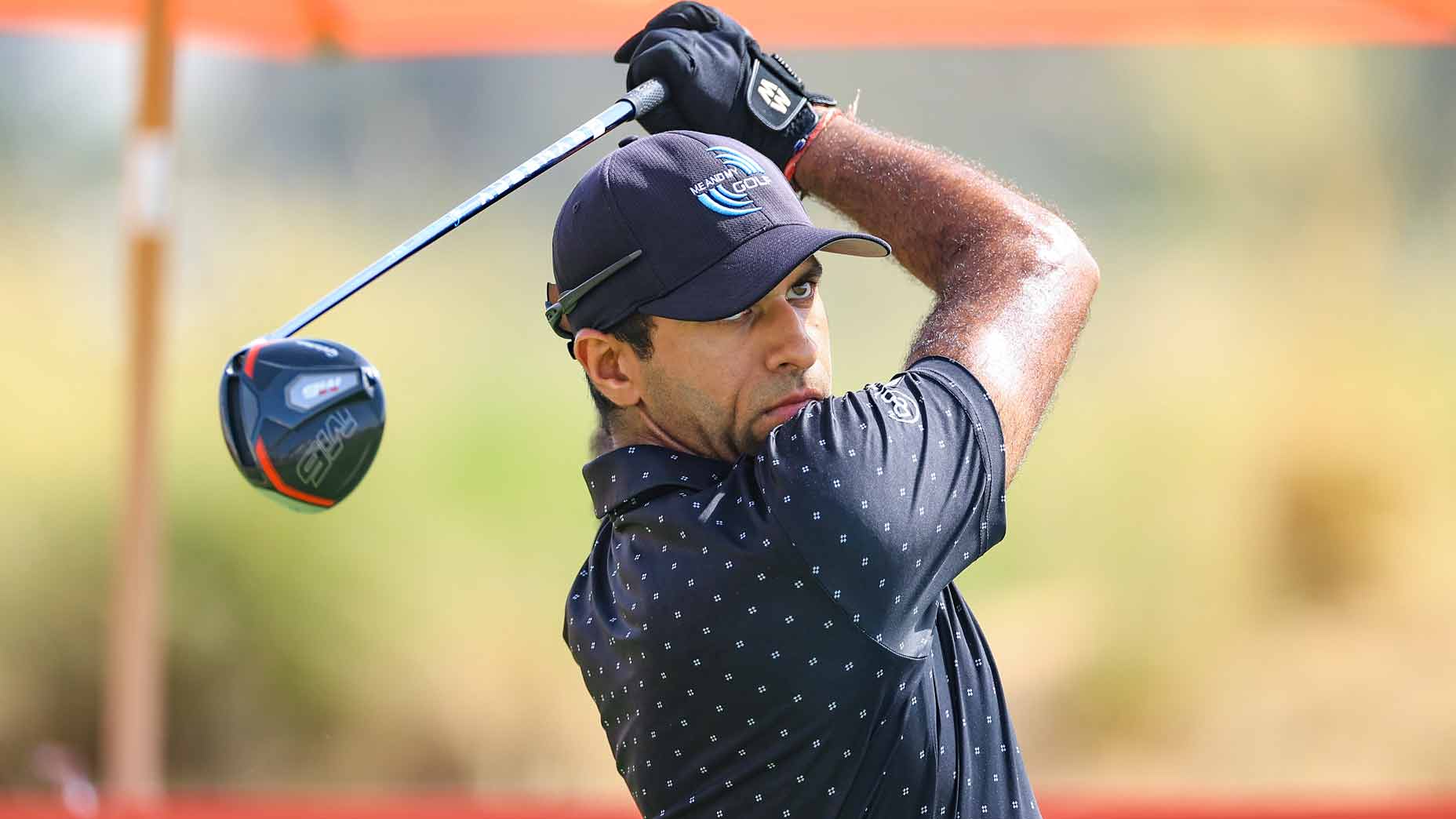 Pro’s incredible albatross has him one ahead of Tommy Fleetwood in Abu Dhabi Pro’s incredible albatross has him one ahead of Tommy Fleetwood in Abu Dhabi