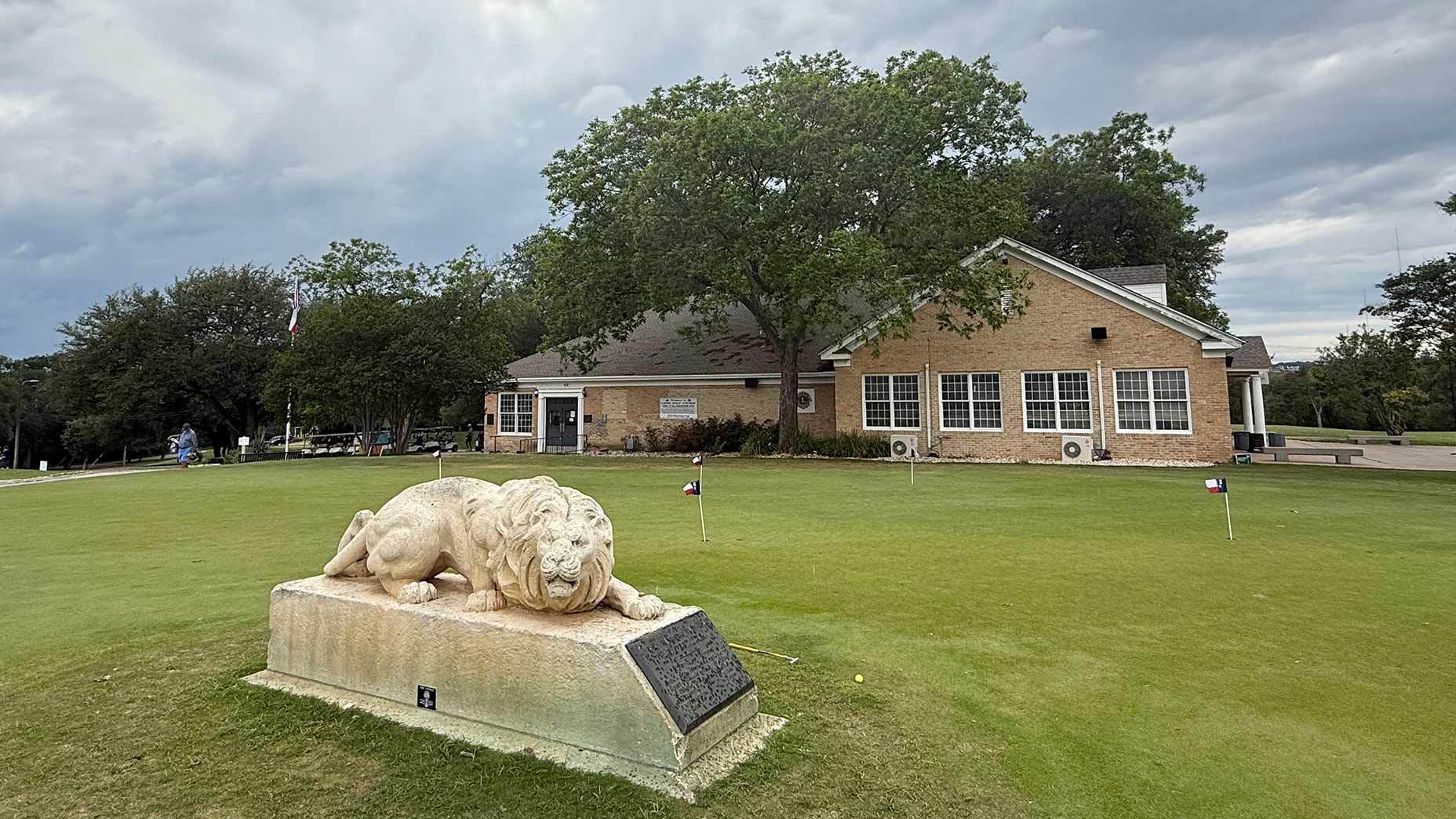 In Austin, there’s unique golf and places worth saving In Austin, there’s unique golf and places worth saving