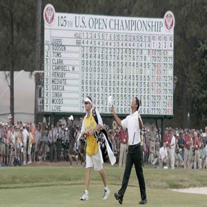 Michael Campbell walks down the 18th fairways during the 2005 U.S. Open