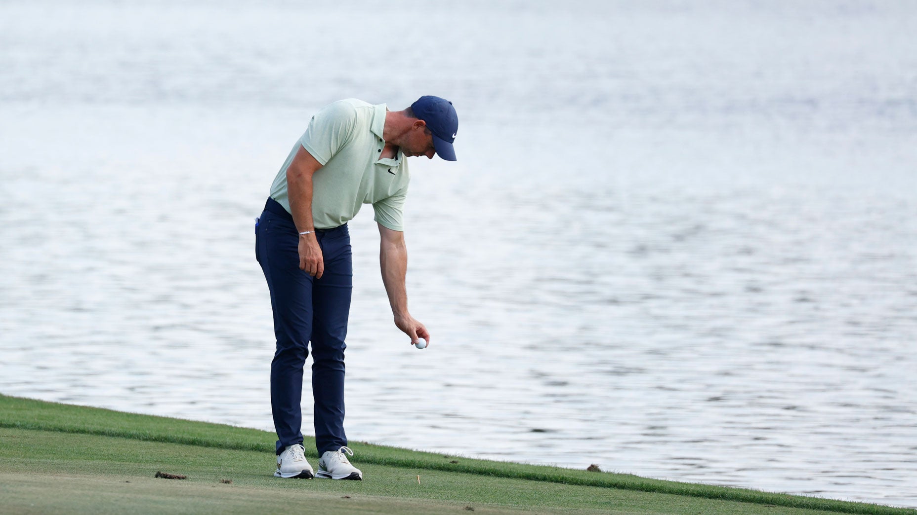 The simple ball-drop rule not every golfer knows The simple ball-drop rule not every golfer knows