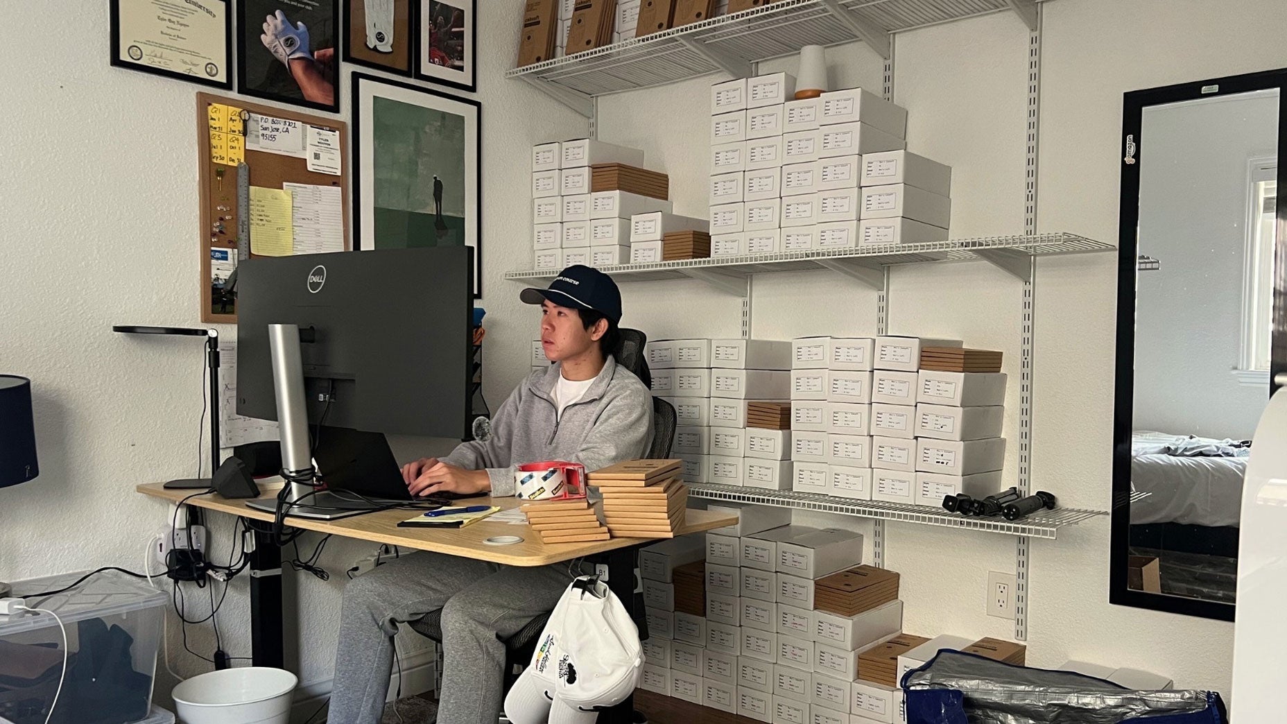 He runs a golf glove company out of his bedroom — and it’s helping junior golfers He runs a golf glove company out of his bedroom — and it’s helping junior golfers