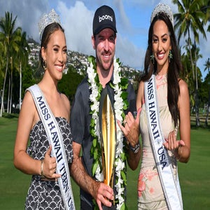 2026 Sony Open purse, payout breakdown: Nick Taylor celebrates win with Sony Open trophy.