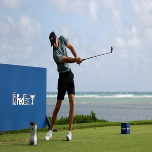 Jordan Spieth hits tee shot during the 2026 Sony Open in Hawaii.
