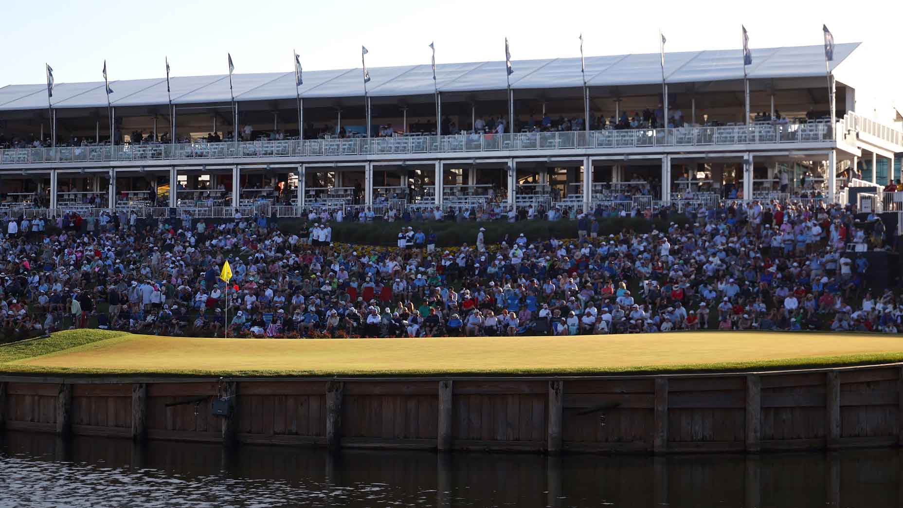 17th green at TPC Sawgrass: 2026 Players Championship Sunday tee times