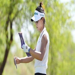 ydia Ko of New Zealand putts on the third green during the first round of the Ford Championship presented by Wild Horse Pass 2026 at Whirlwind Golf Club