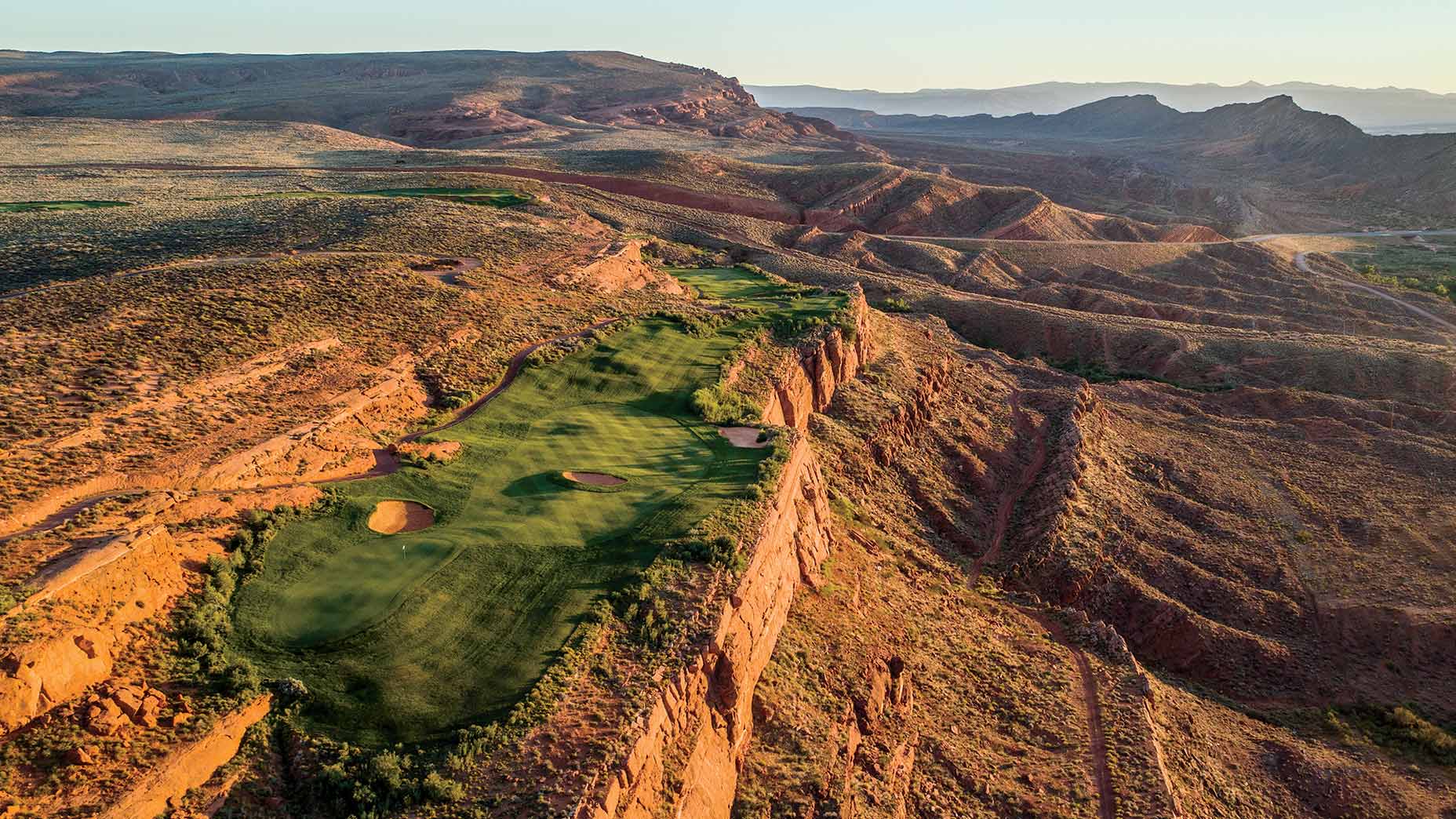 Inside St. George, a beautiful and surprisingly rich golf mecca Inside St. George, a beautiful and surprisingly rich golf mecca