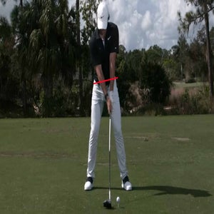 rory mcilroy sets up to hit driver