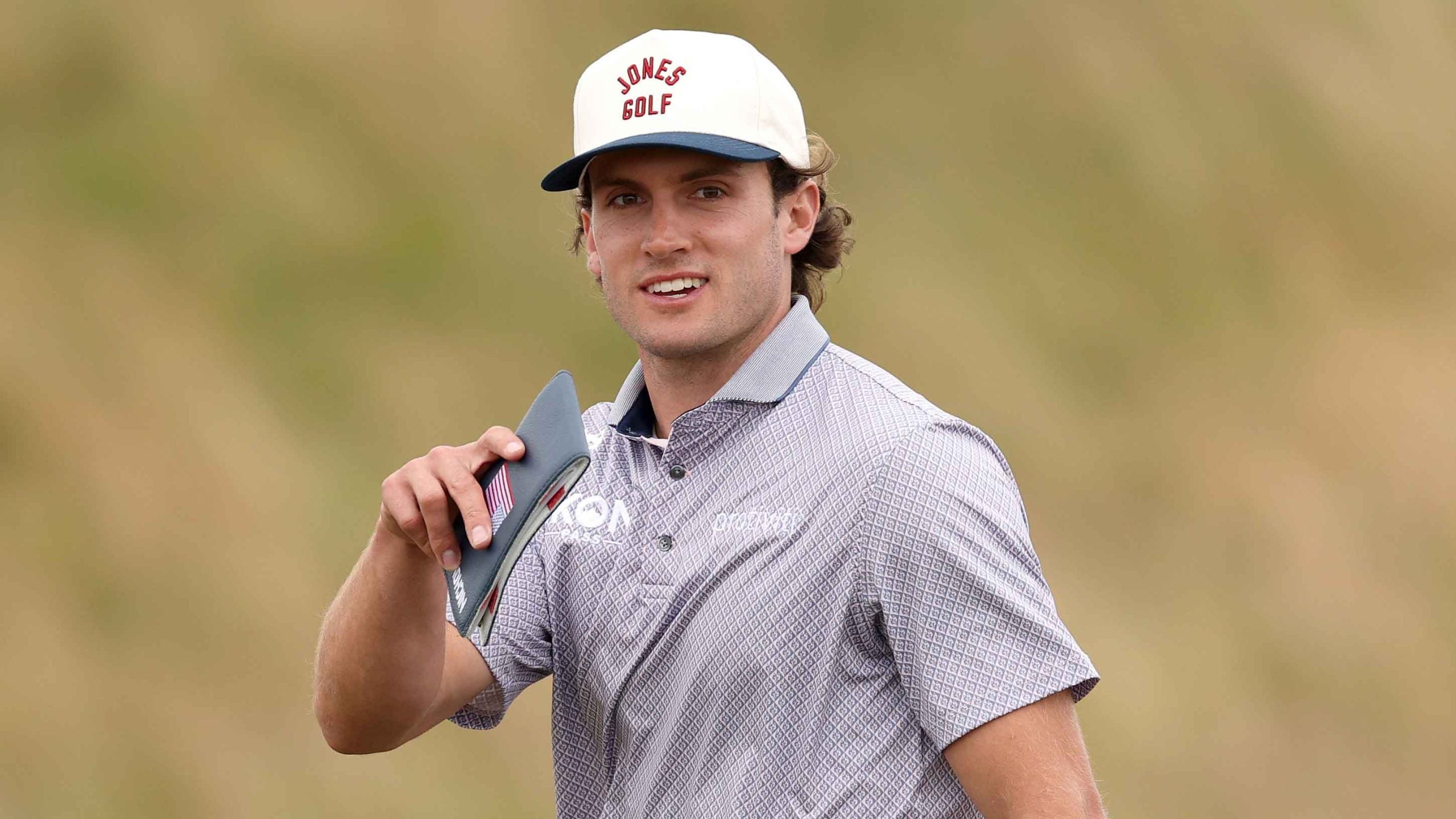 This pro is an open book. He is now in the US Open This pro is an open book. He is now in the US Open
