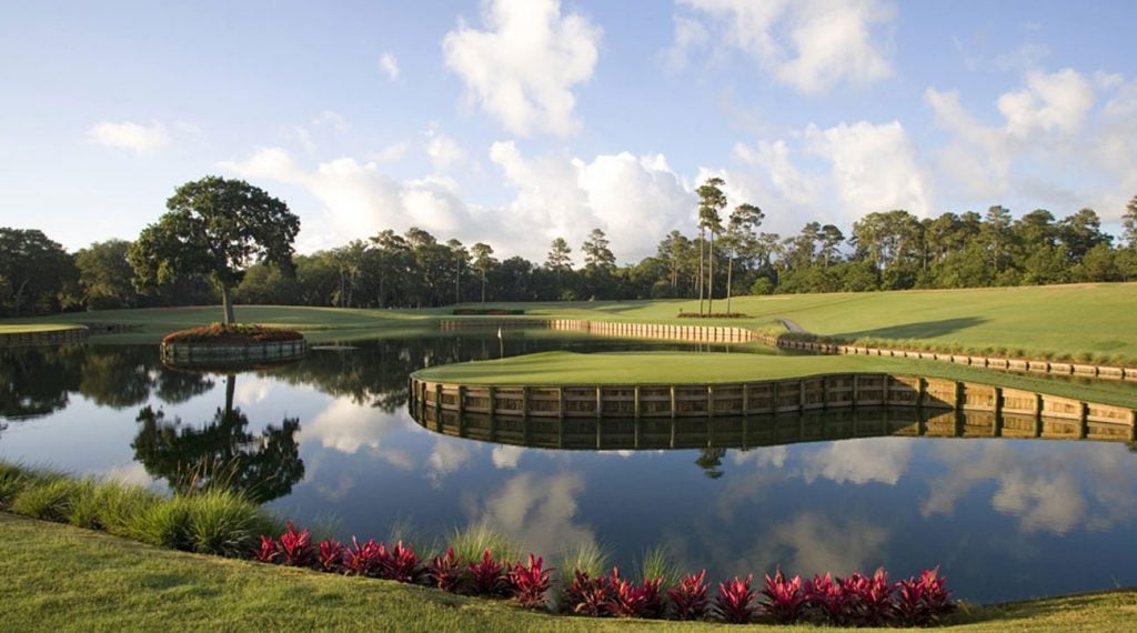 There is no more iconic hole at TPC Sawgrass than the "Island Green" 17th hole.